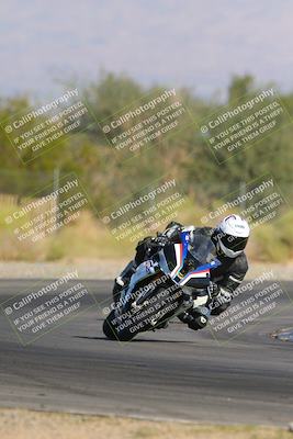 media/Nov-11-2023-SoCal Trackdays (Sat) [[efd63766ff]]/Turn 2 Set 2 (1145am)/